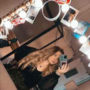 Meet your Posher, Ashlyn